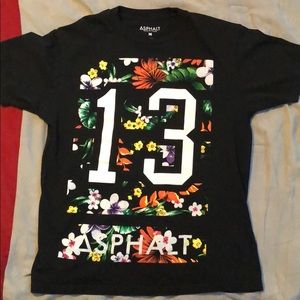 Asphalt Yacht Club Floral Tee Size M